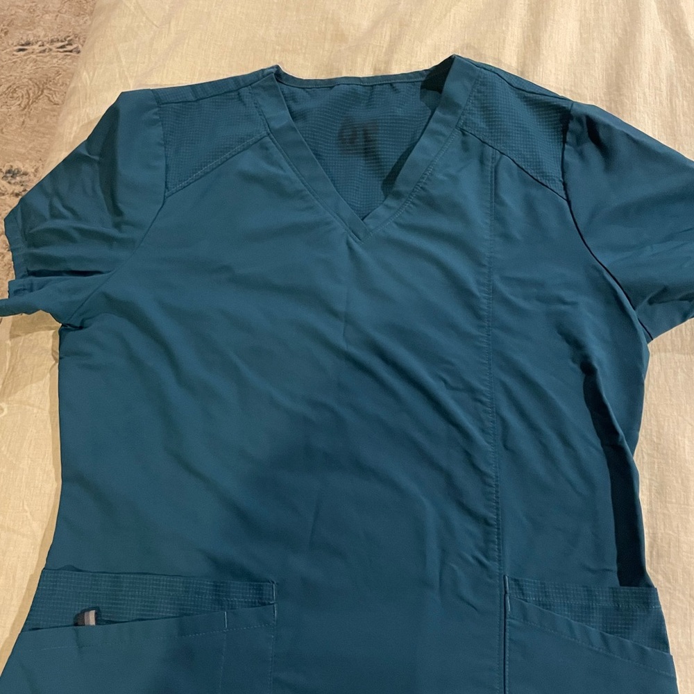 Barco Caribbean Blue size M pants and size S top.